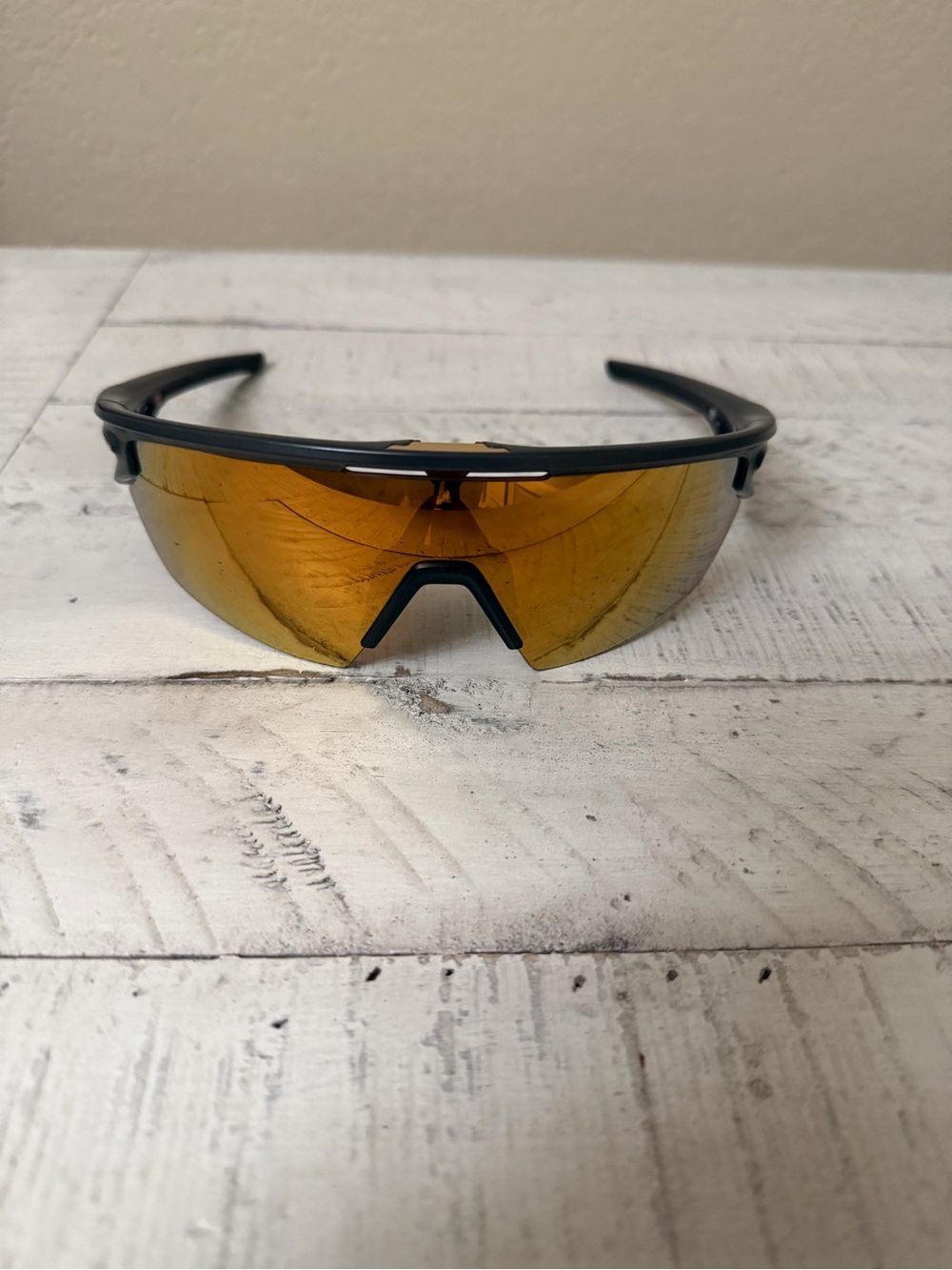 Oakley Sphaera Matte Carbon, Prizm 24k polarized sunglasses. Case included.
